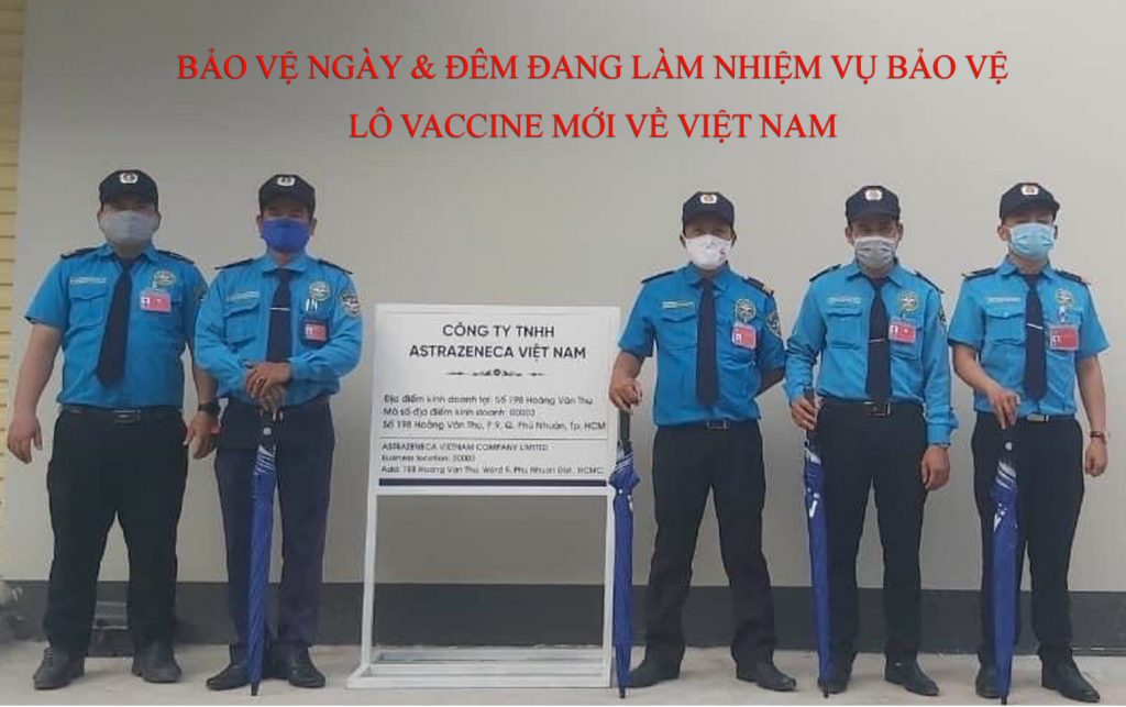 bảo vệ Ngày và Đêm bảo vệ lô vaccine ngừa Covid - 19 mới về Việt Nam